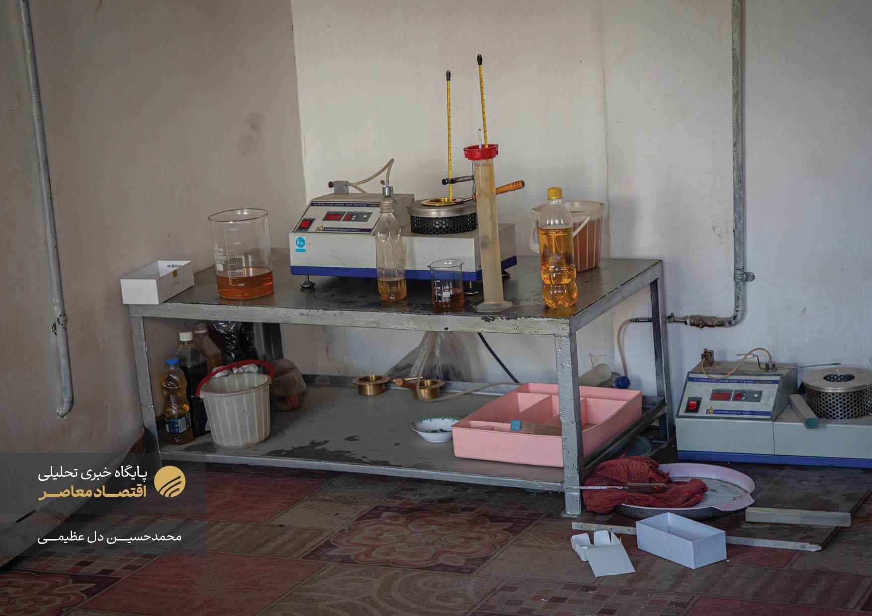 بر اساس آمار اعلامی از سوی مسؤولان، روزانه بین 25 تا 30 میلیون لیتر سوخت، خارج از چرخه رسمی عرضه می‌شود که مصداق قاچاق است.