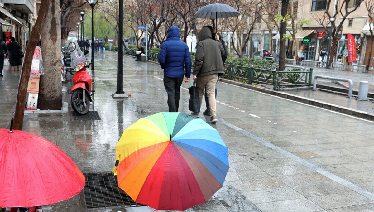 باران و برف در انتظار تهرانی‌ها، دوشنبه هوا سرد می‌شود