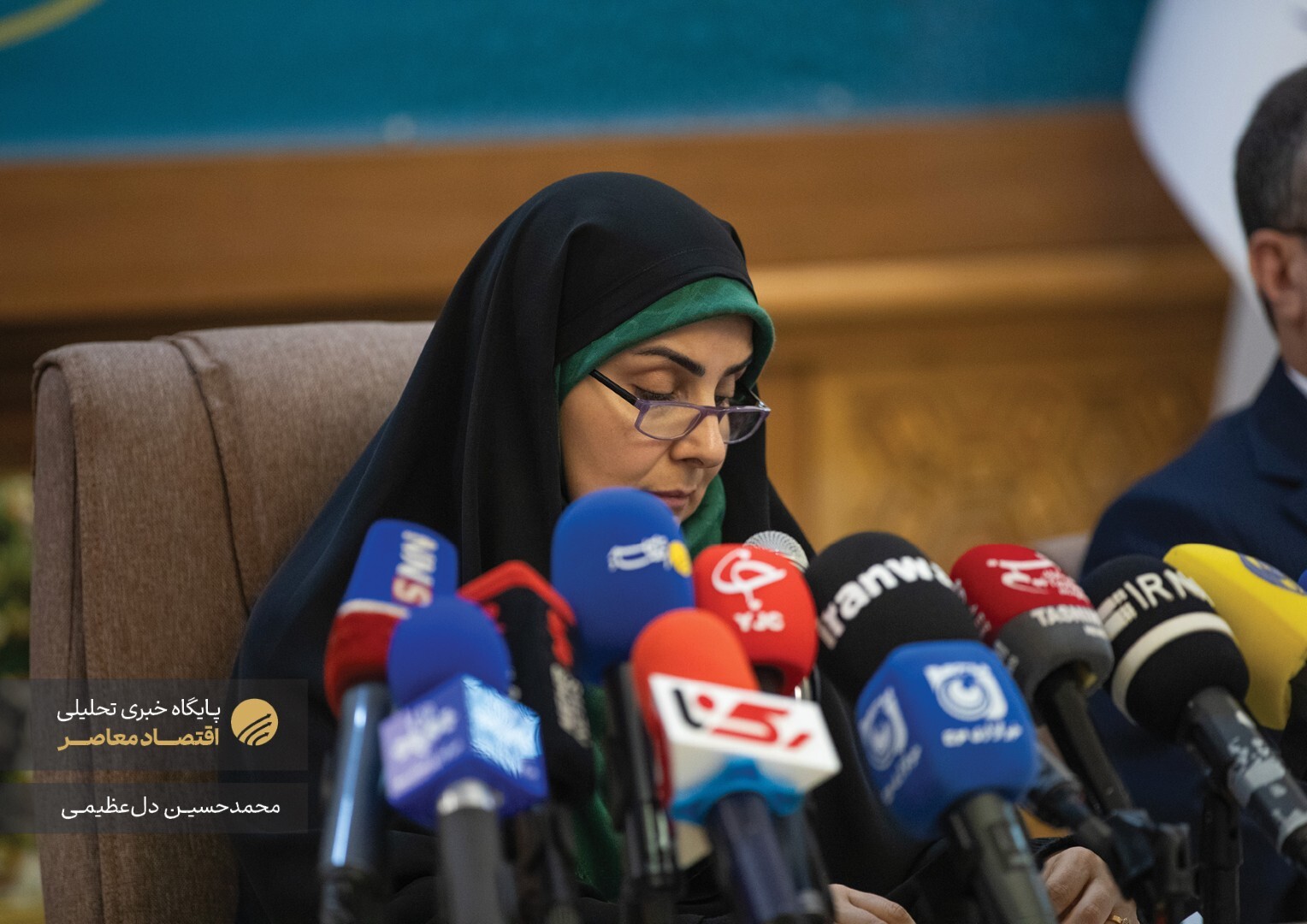 نخستین نشست رسانه ای فرزانه صادق مالواجرد، وزیر راه و شهرسازی در ساختمان وزارت راه و شهر سازی امروز، ۱۴ اسفند با حضور اصحاب رسانه برگزار شد.