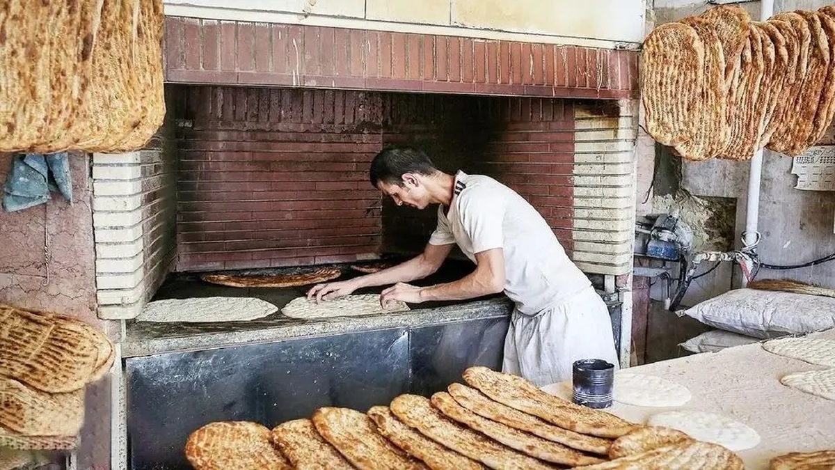 عرضه نان به مردم با یارانه ۱۰۰ درصدی/ ۹۵ درصد قیمت نان دستمزد نانوا است