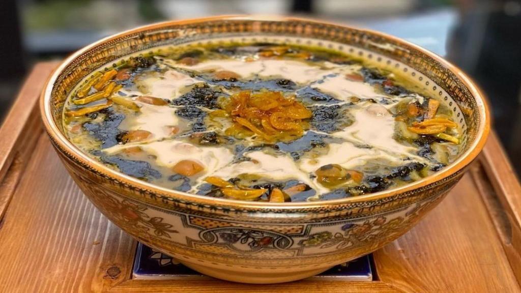 طرز تهیه آش رشته برای 4 نفر