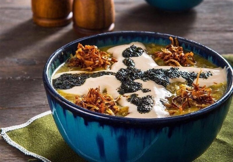 طرز تهیه آش رشته برای 4 نفر