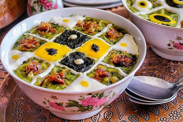 طرز تهیه آش رشته برای 4 نفر