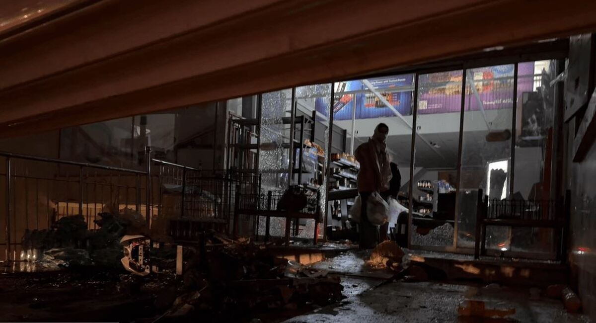 آتش‌زدن سفره مردم با اسم رمز اعتراضات معیشتی؛ برنده اختلال در روند کالای اساسی کیست؟