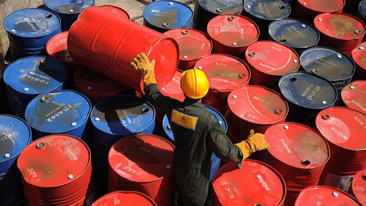 نفت گران شد