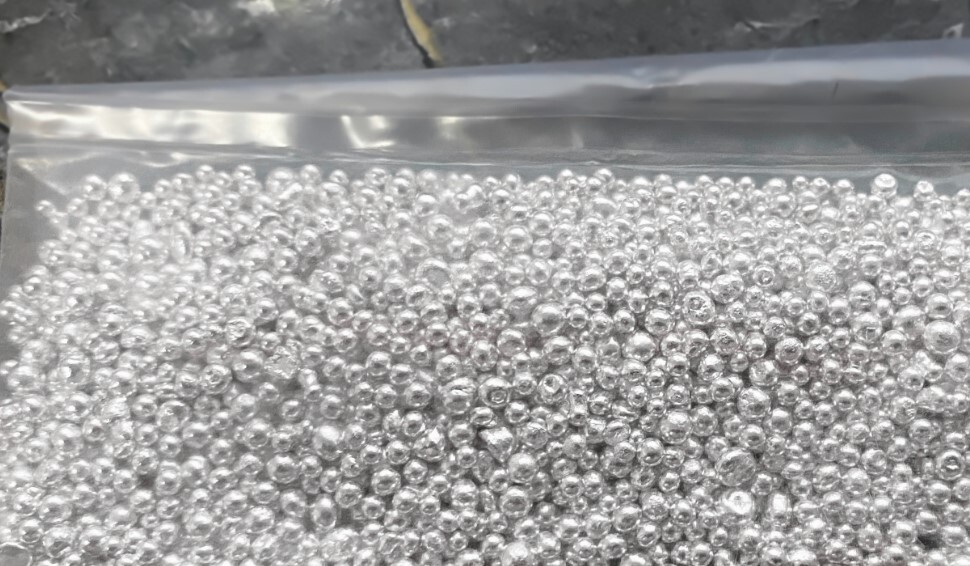 قیمت نقره ۹۹۹ امروز ۷ دی ۱۴۰۴ قیمت نقره ساچمه