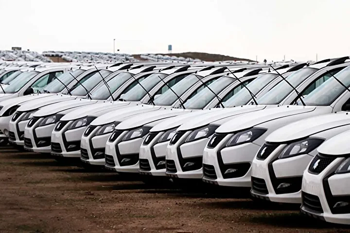 تصویب ماده‌ای در کمیسیون صنایع برای توقف افزایش خودسرانه بهای خودرو