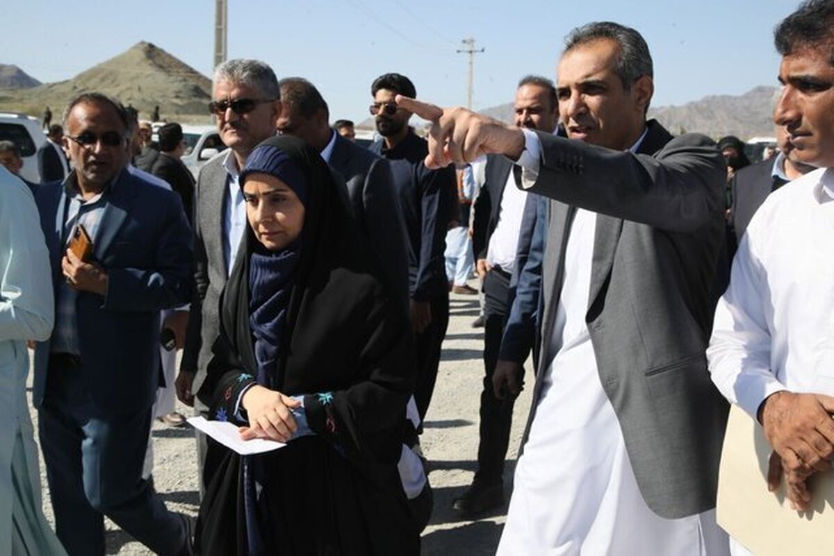 بازدید وزیر راه و شهرسازی از پروژه‌ ملی راه آهن چابهار- زاهدان