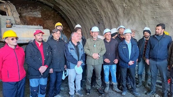 پیشرفت ۲۰ درصدی فاز اول منطقه۳ آزادراه تهران-شمال؛ ۱۰ همت اعتبار نیاز است