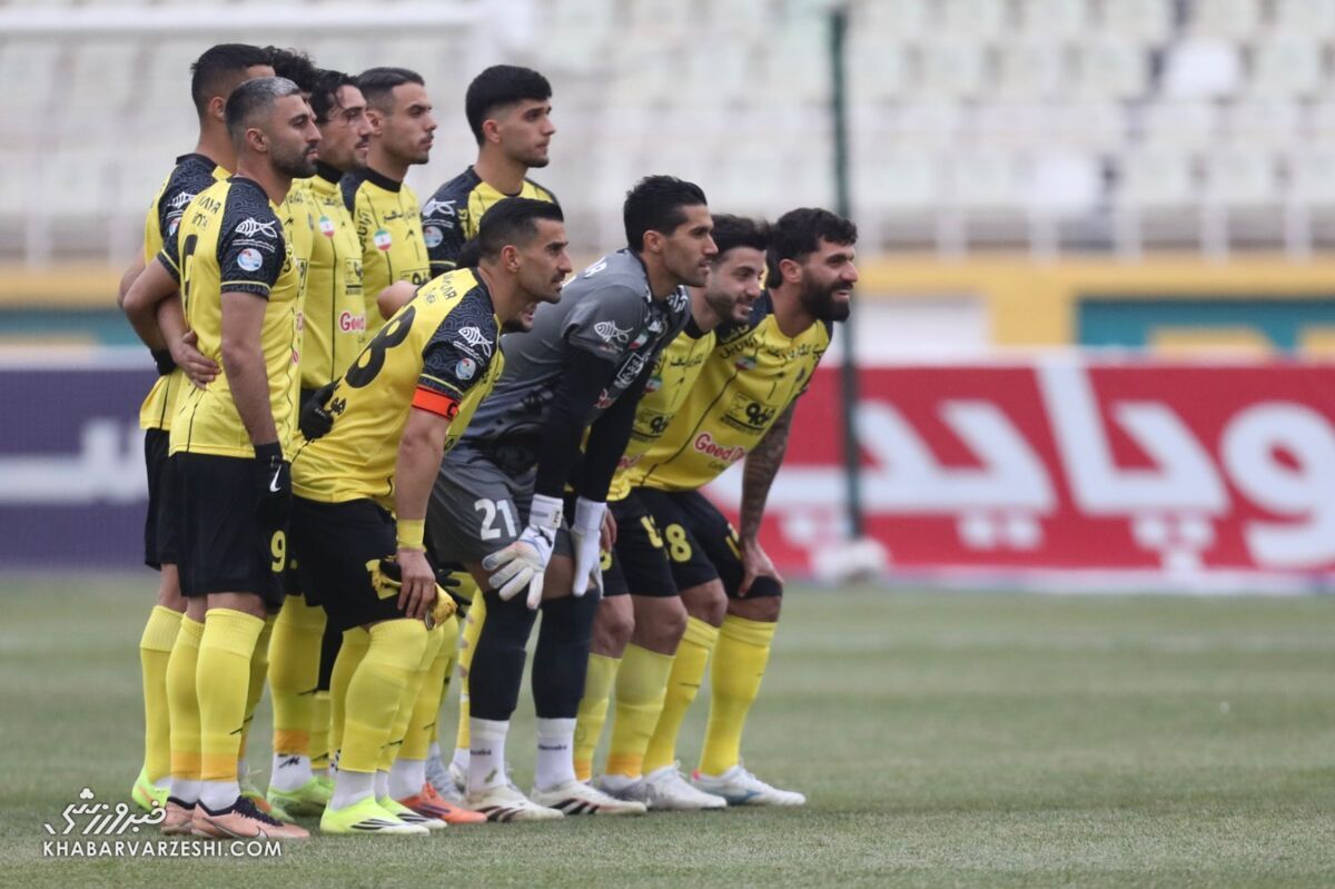 پرسپولیس ۲ - سپاهان ۱/ پرسپولیس صدر را از سپاهان گرفت؛ برد تمام ازبک پرسپولیس ۲ - سپاهان ۱/ پرسپولیس صدر را از سپاهان گرفت؛ برد تمام ازبک