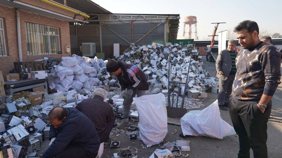 امحای ۸۰۰۰ دستگاه ماینر غیرمجاز در استان تهران طی روز گذشته