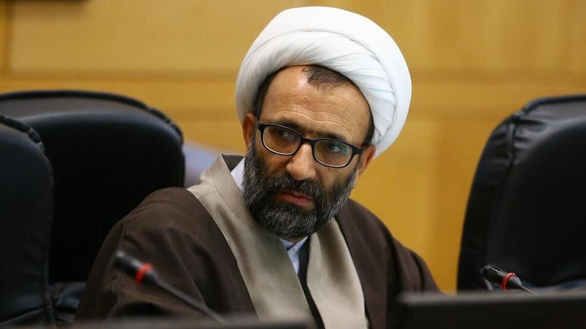 آقایان به جای مقصر تراشی مشکل قطعیهای برق را ریشهای حل کنند