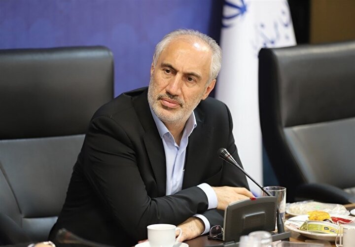 بانک مرکزی منابع ارزی را مدیریت کند؛ از یک سِنت ذخایر هم نباید بیخبر باشیم بانک مرکزی منابع ارزی را مدیریت کند؛ از یک سِنت ذخایر هم نباید بیخبر باشیم
