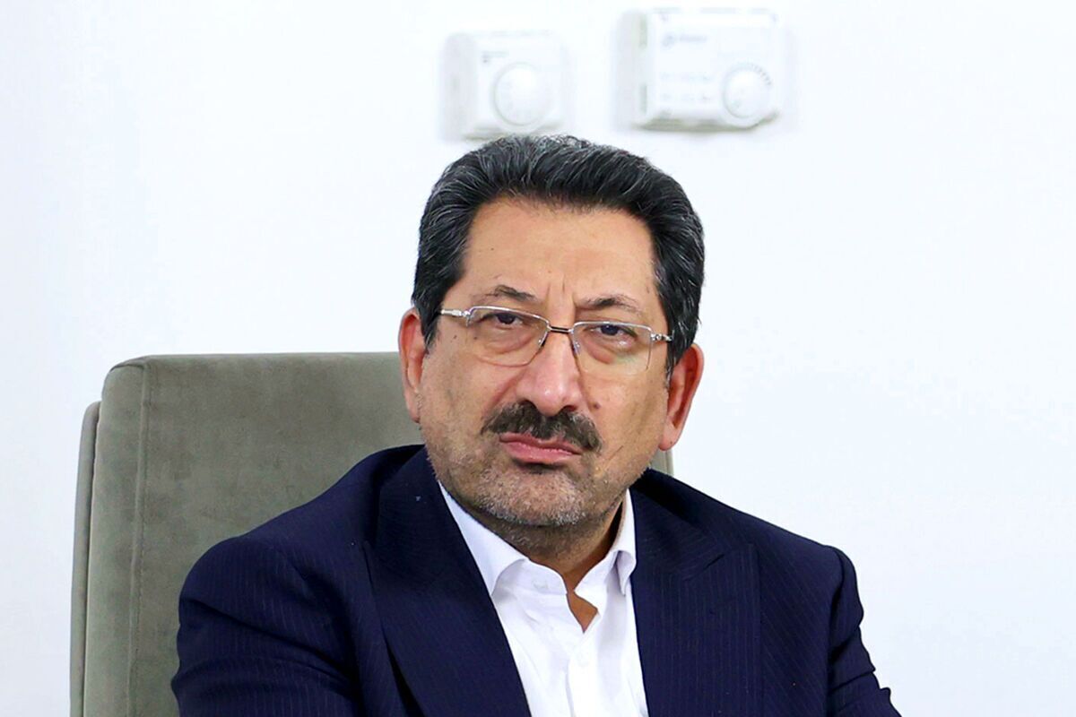 وزیر صمت: سهام خودروسازان واگذار میشود