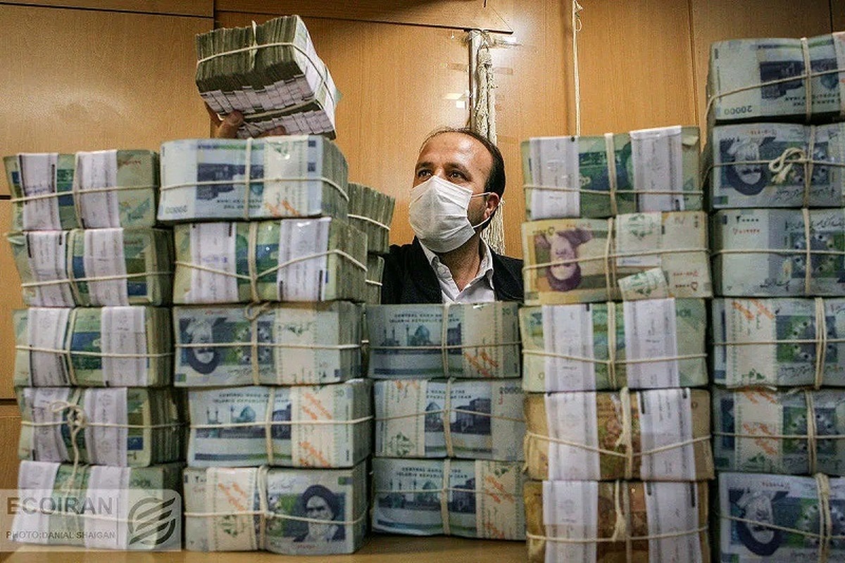 نقدینگی از ۱۰ هزار همت گذشت
