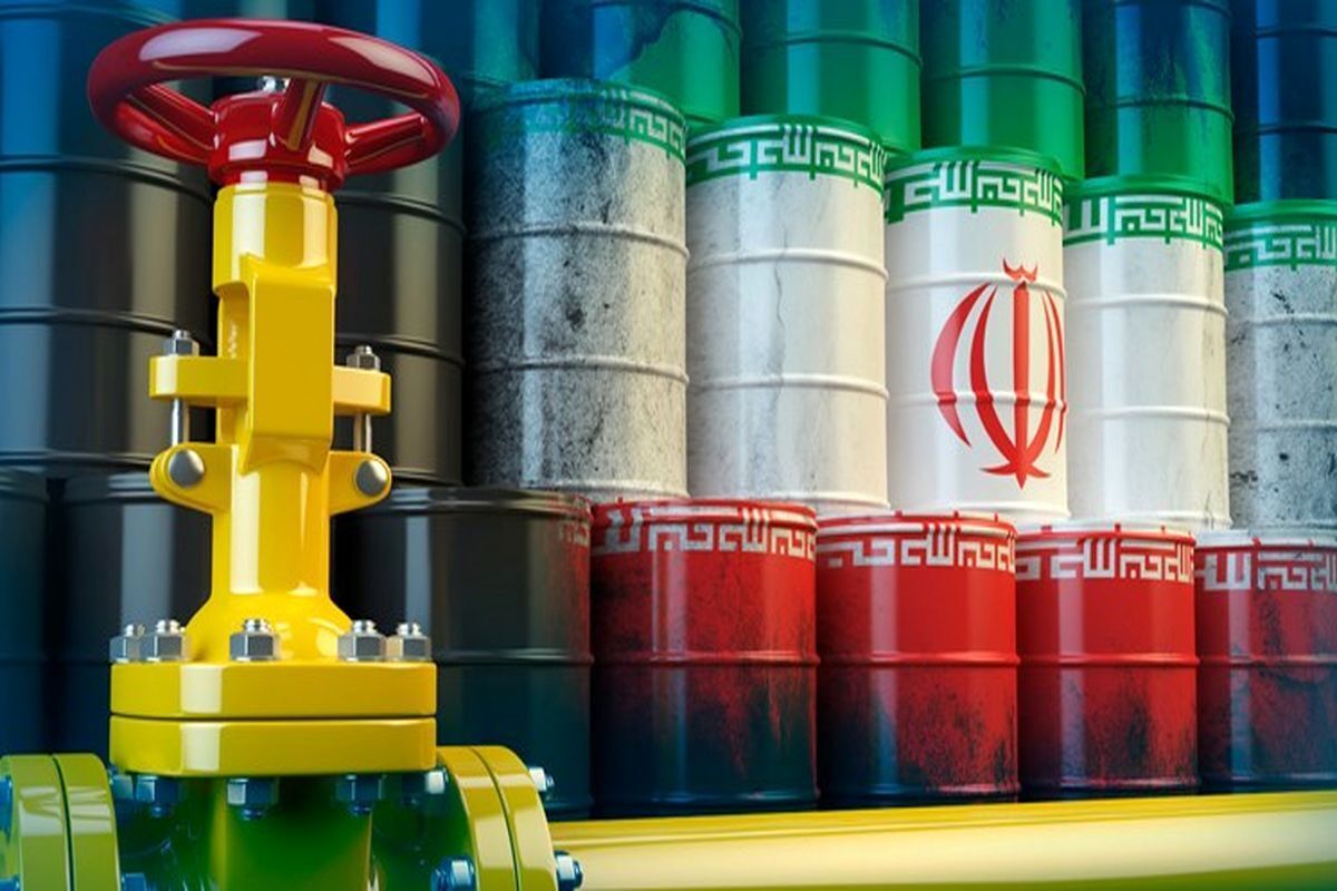 ادعای کاهش ۴۰۰ هزار بشکه‌ای تولید روزانه نفت ایران 