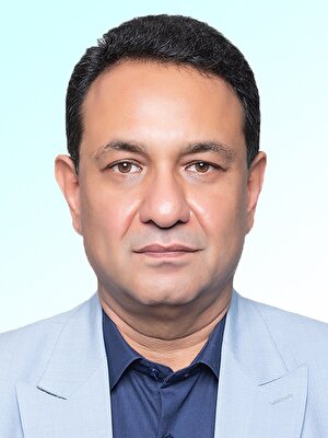 رسوب ۹۰ ماشین‌ راهسازی در گمرک بوشهر/ پارسال ۲۵ بار رویه‌های اقتصادی بی‌اطلاع تجار تغییر کرد