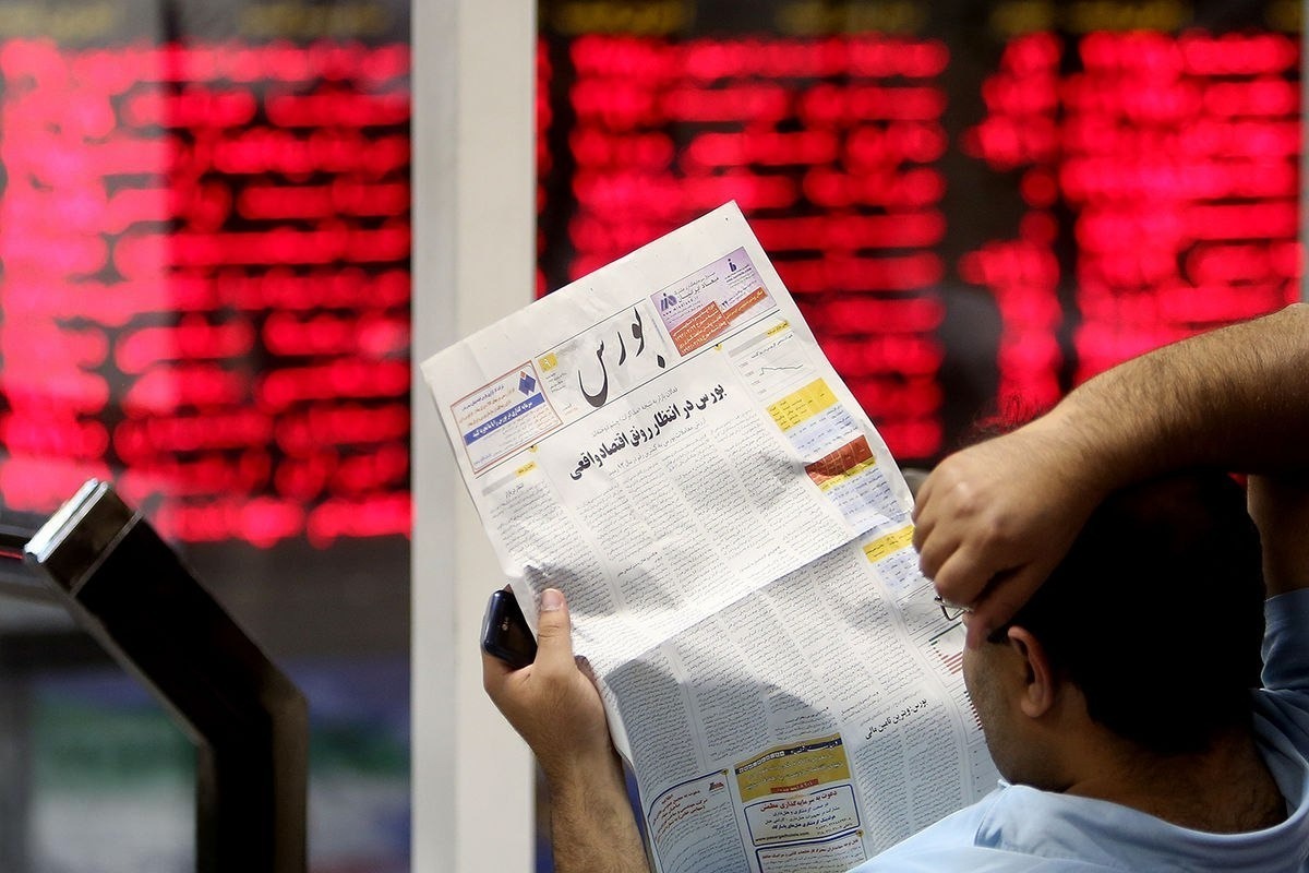 افت شاخص بورس و ادامه خروج نقدینگی از بازار