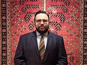 سقوط ۹۰ درصدی صادرات فرش از سال ۹۶ تا امروز/ بدون تعامل جهانی، برند ملی ساخته نمی‌شود