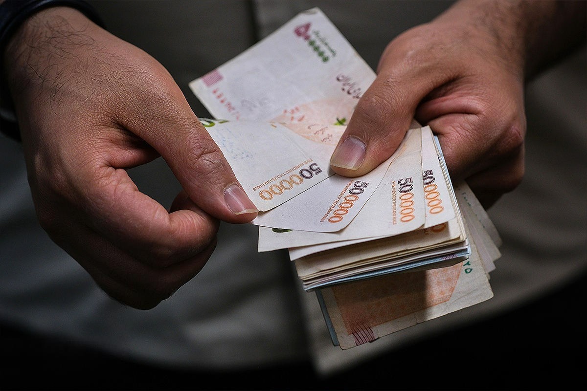 کولبری و قاچاق حاصل نرخگذاری دستوری؛ گرانسازی را برابر با آزادسازی ندانیم