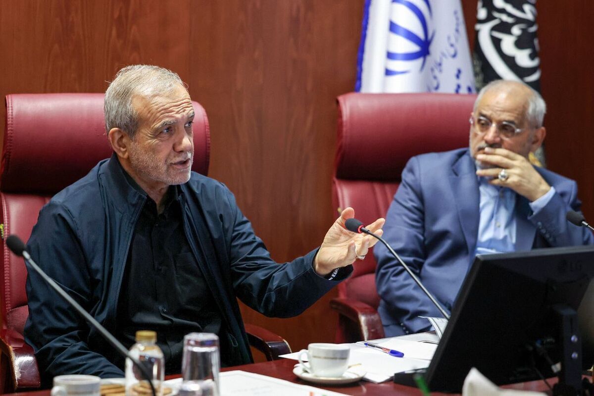 تاکید پزشکیان بر شناسنامهدار کردن کالاها