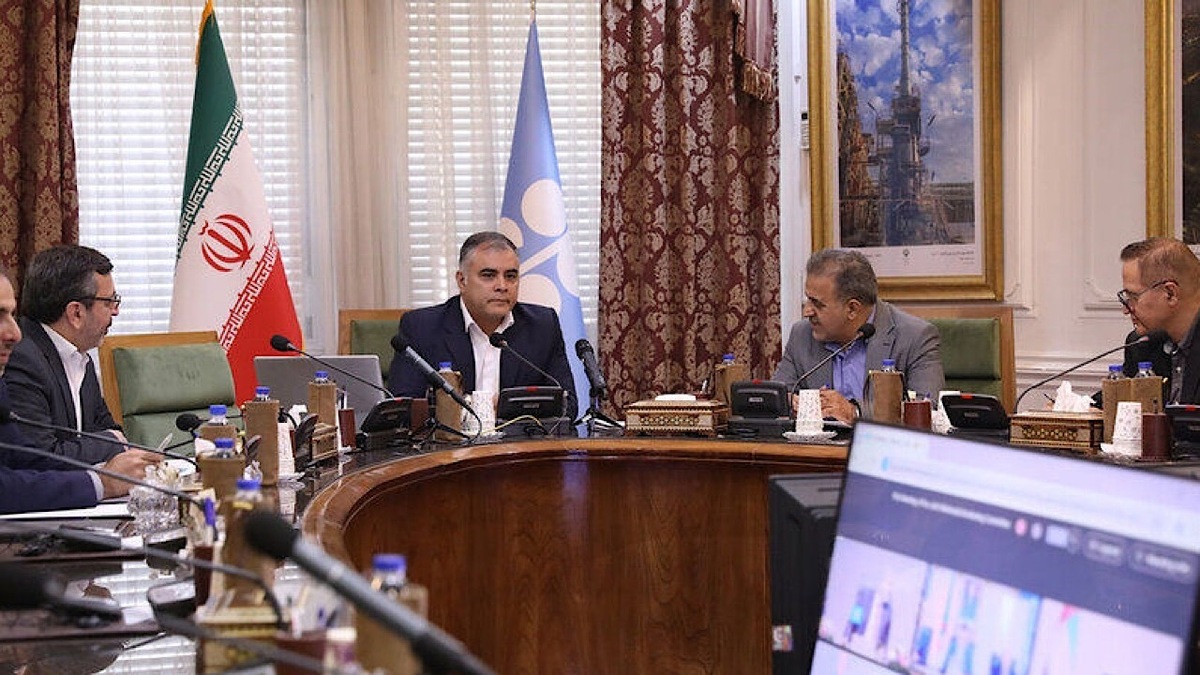 برگزاری نشست کمیته نظارتی اوپکپلاس با حضور وزیر نفت