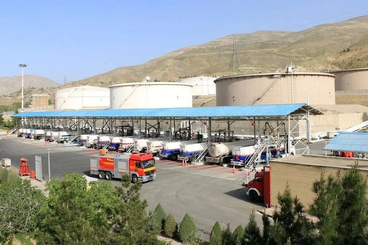 انتشار دود از انبار نفت شهران ناشی از فرآیند جمعآوری ضایعات است