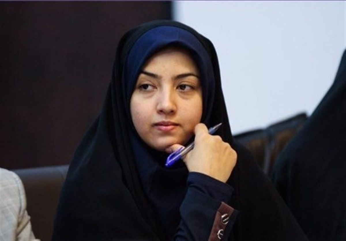 عرضه خودرو در بورس، فرصتی برای شفافیت و سرمایهگذاری در تولید