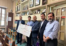 تقدیر بانک ایران‌زمین از دارنده مدال المپیاد جهانی نجوم