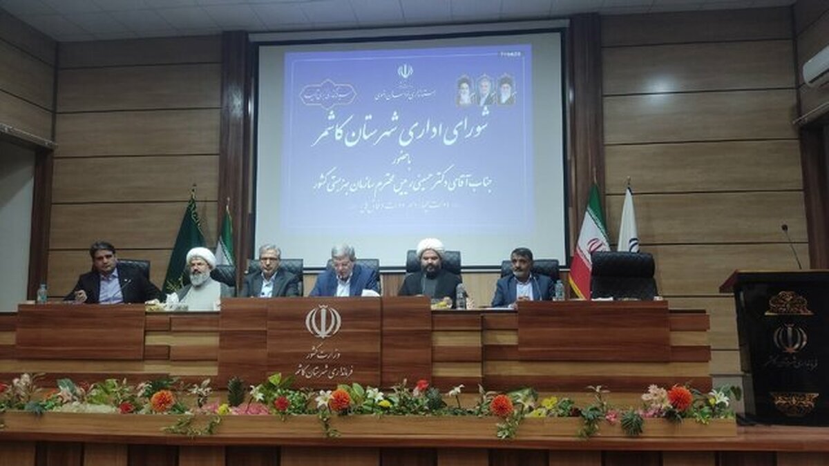 تمامی زنان سرپرست خانوار روستایی و عشایری شهرهای زیر ۲۰ هزار نفر بیمه رایگان میشوند