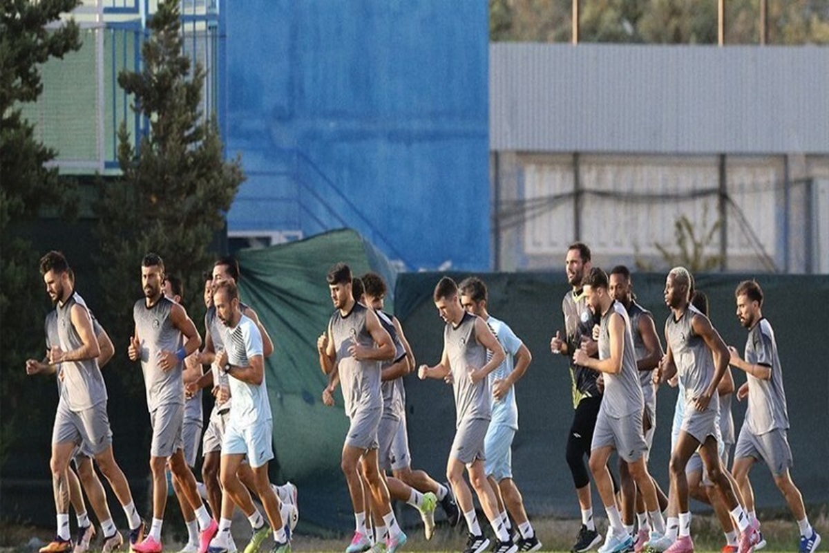 بازگشت ستاره استقلال با علامت پیروزی!