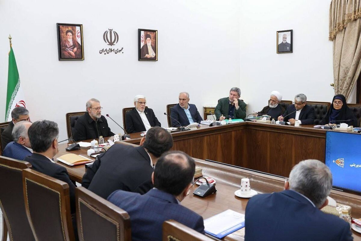 عارف: برنامههای دولت در مواجهه با تحریمهای ظالمانه بررسی و نهایی شده است