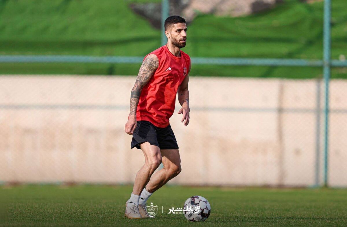 هافبک پرسپولیس از ترکیب اصلی دور شد!