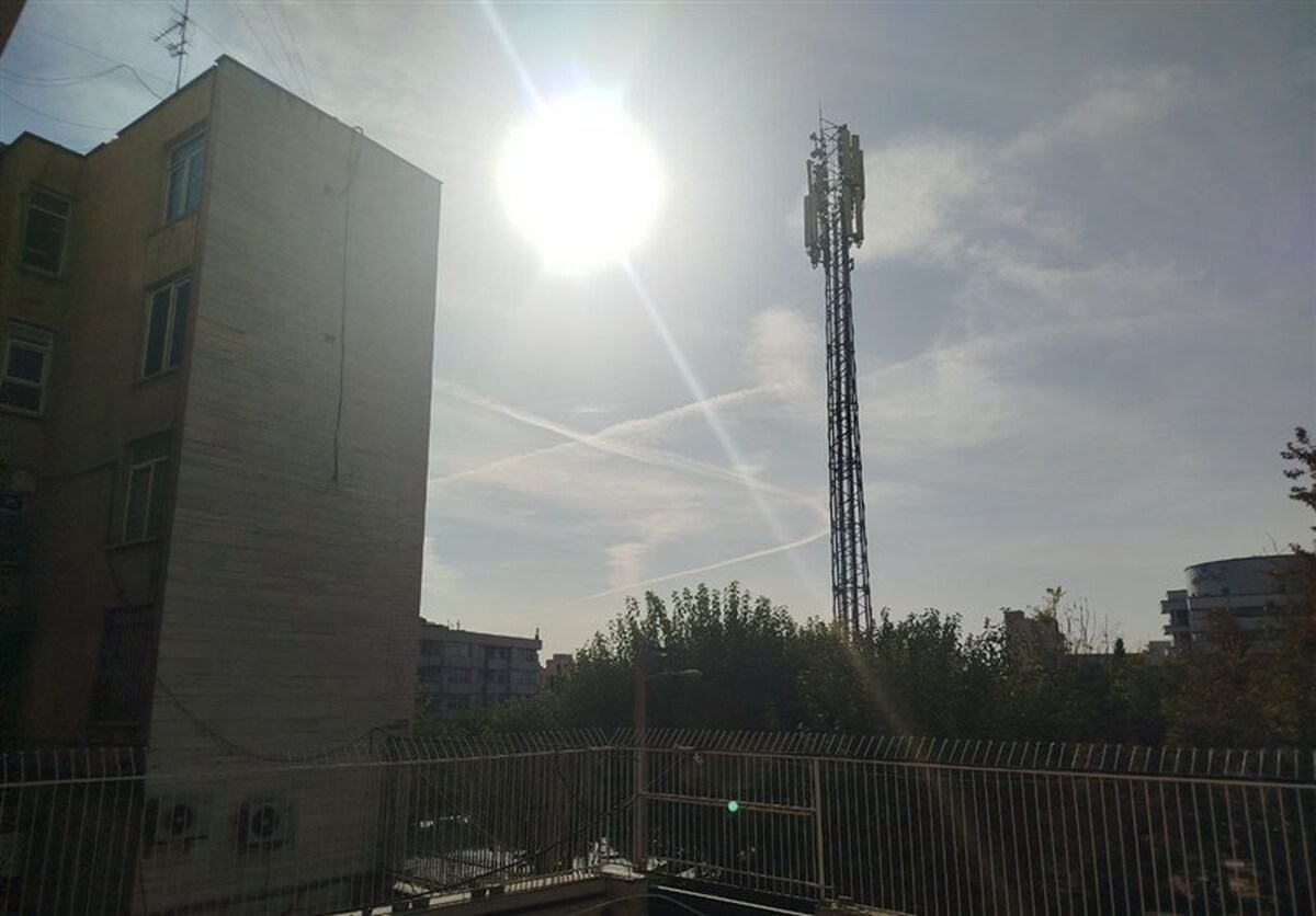 ماجرای ابرهای خطی در آسمان تهران چیست؟