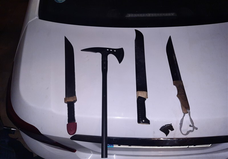 زمینگیر شدن اوباش تهران وقت قرار دعوا با حمله پلیس ویژه + فیلم زمینگیر شدن اوباش تهران وقت قرار دعوا با حمله پلیس ویژه + فیلم