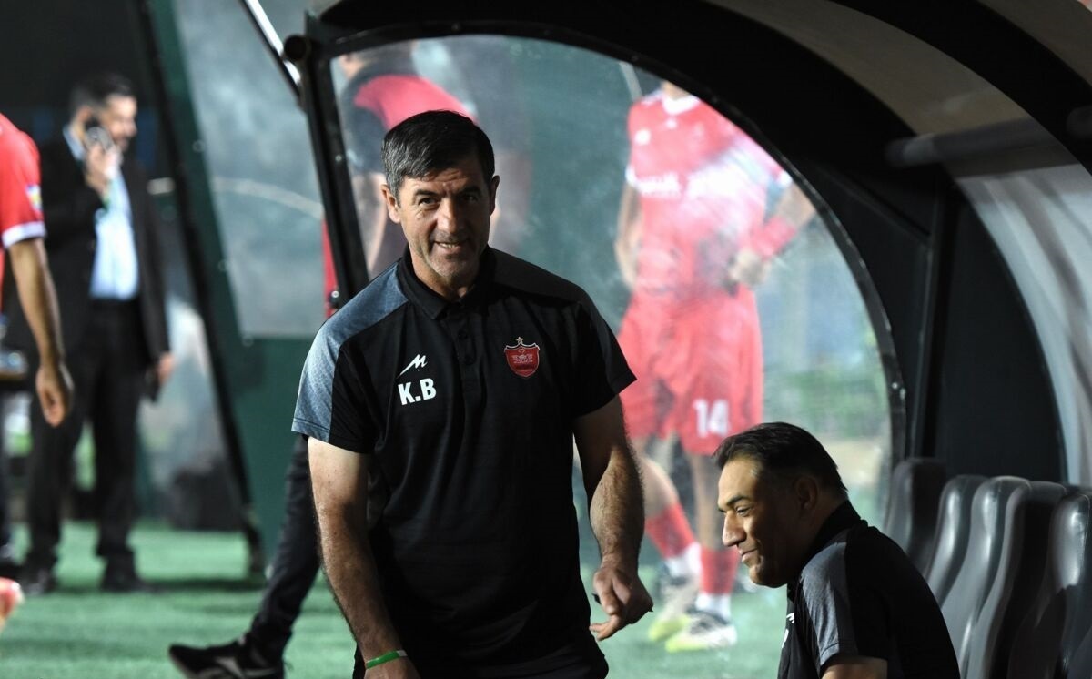 عذرخواهی کریم باقری از استقلالی‌ها در حضور علی دایی!