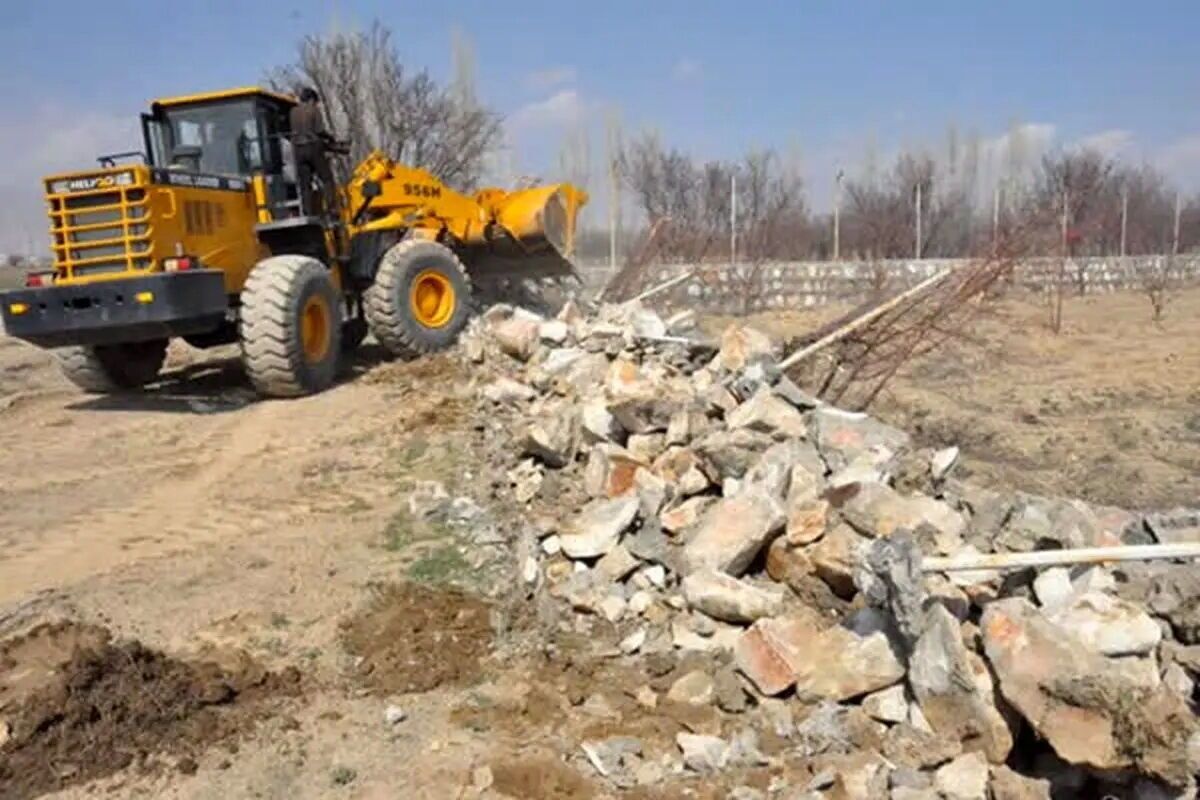 ۸۱۹ هکتار از زمینهای دولتی رفع تعرض شد