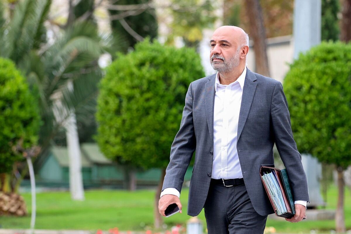 مزایده واگذاری مدیریت بنگاهها در بورس؛ اولین شرکت همین ماه واگذار میشود