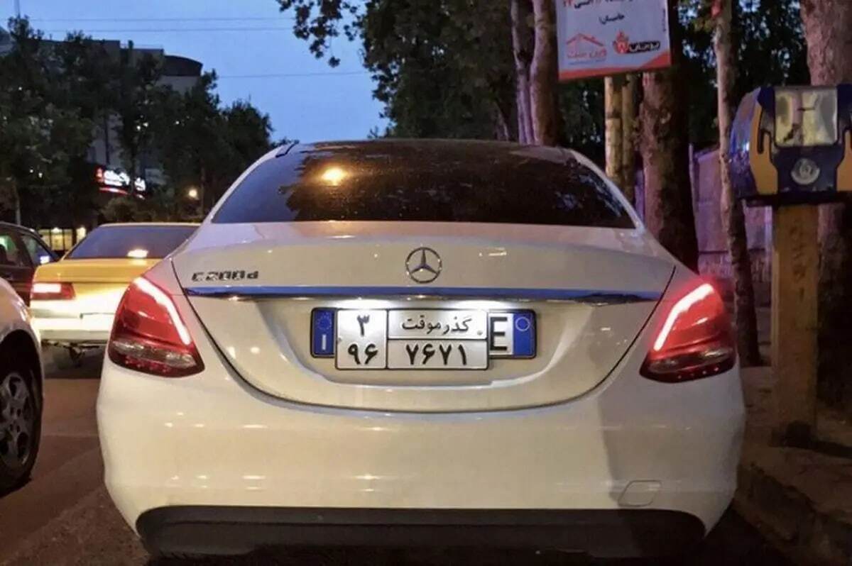 ورود خودروهای سواری عراقی گذر موقت از مرز چذابه آغاز شد