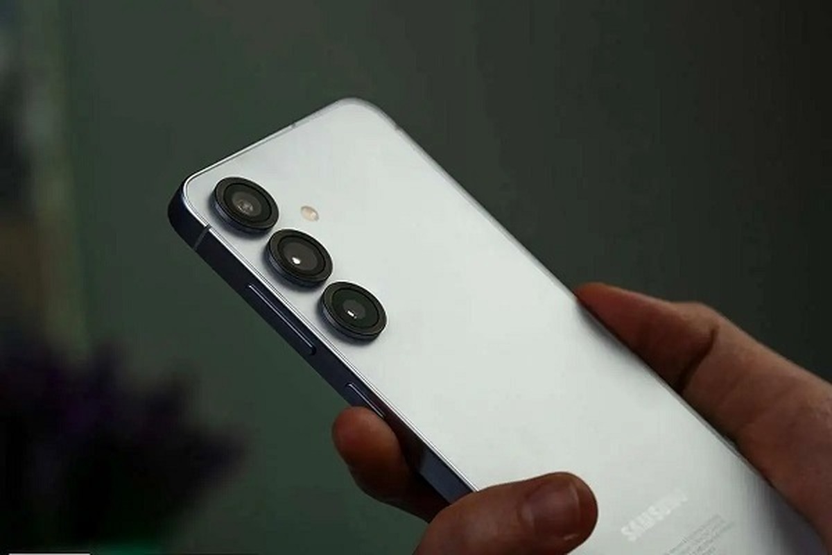 قیمت روز گوشی ۱۶ آذر ۱۴۰۴