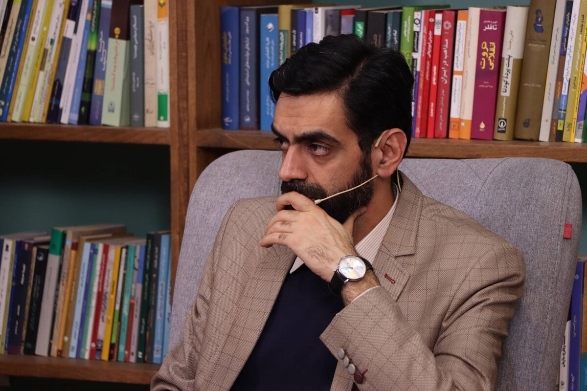 ۴ مانع اثرگذاری در نظم جدید جهانی/ آگاهی از تحولات و پشتیبانی مردم، ۲ مزیت تاریخی ایران