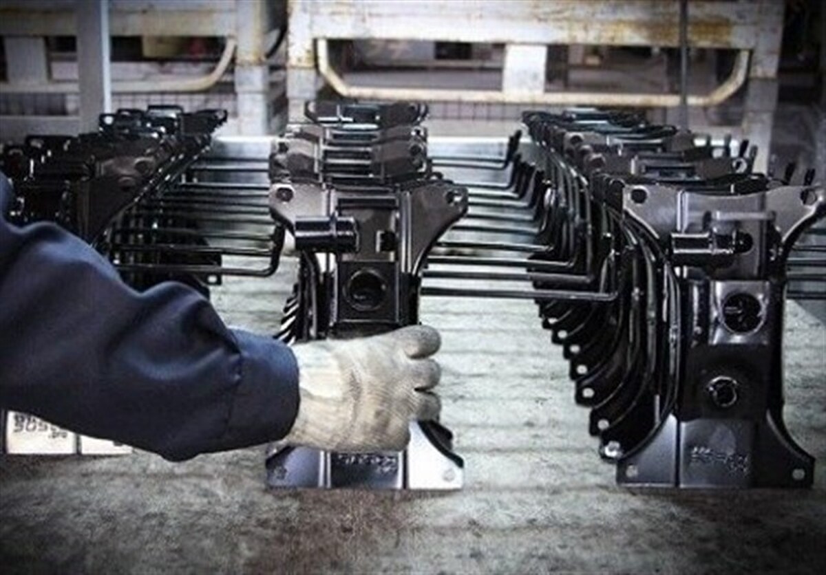 محبی‌نژاد: تزریق ۲۰ همت تسهیلات برای نجات قطعه‌سازان ضروری است