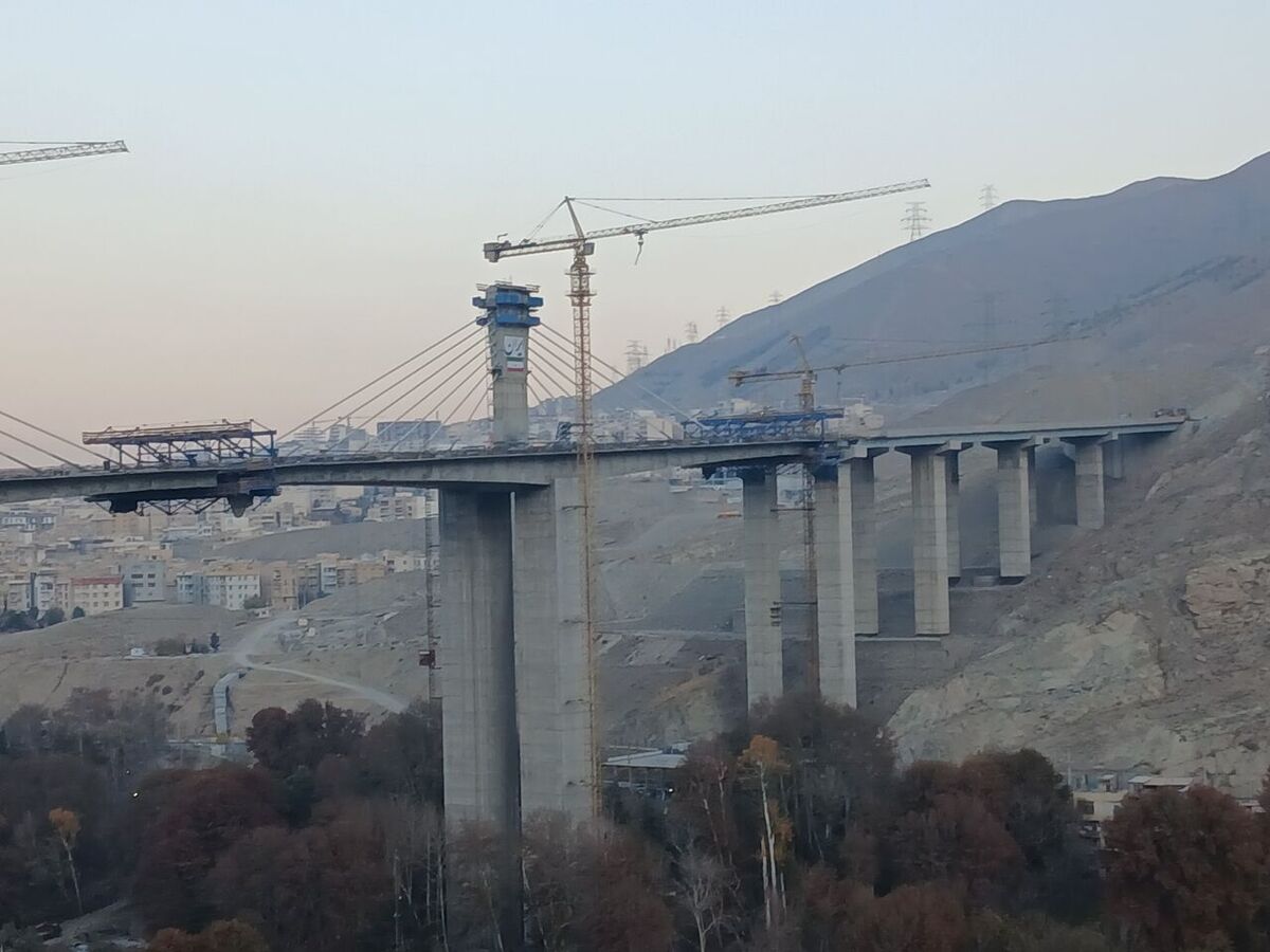 بازدید وزیر راه و شهرسازی از پروژه آزادراه شمالی کرج