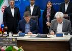 امروز ۳۱ فروردین ۱۴۰۴ در سال «سرمایه گذاری برای تولید»، در مراسمی با حضور وزیر راه و شهرسازی، مدیرعامل شرکت راه‌آهن، مدیرعامل شرکت بهینه‌سازی مصرف سوخت و رئیس کمیسیون عمران مجلس، دو تفاهمنامه سرمایه گذاری به میزان ۶۴ هزار میلیارد تومان از سوی مدیرعامل راه‌آهن با شرکت قطار‌های آوان ریل (منتسب به بابک زنجانی) و کشت و صنعت پارس افق هشتگرد به امضا رسید.