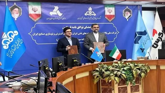 توافق&zwnj;نامه تولید بنزین با پایه سوخت زیستی امضا شد