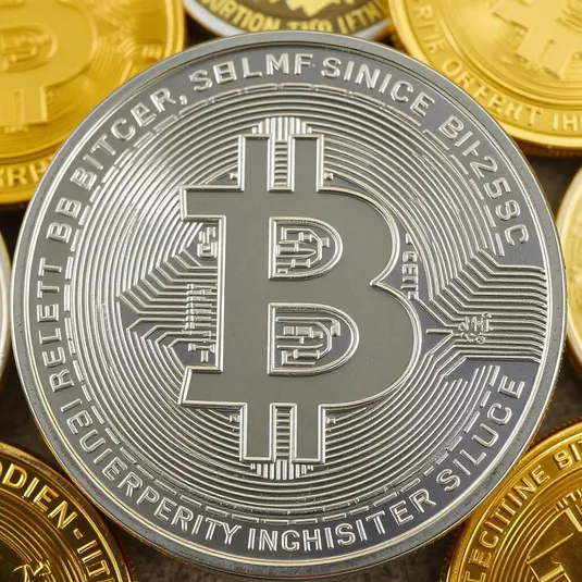 بیت&zwnj;کوین نقره را پشت سر گذاشت
