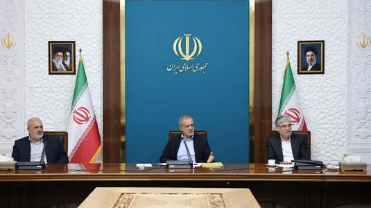 پزشکیان: همه دستگاه&zwnj;ها در زمینه حکمرانی انرژی و اصلاح الگوی مصرف مسئول هستند