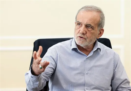 پزشکیان: تیمی در دولت مأمور شده تا صادرات محصولات پتروشیمی را تسهیل کند