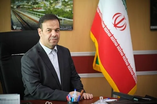 نخستین قطار ترکیبی ۴ و ۵ ستاره راه اندازی شد
