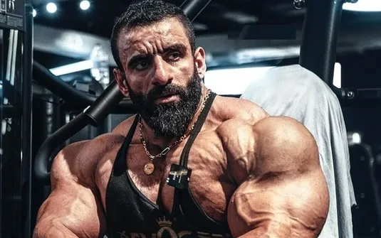 ۲۰۰ هزار دلار در جیب گرگ پارسی